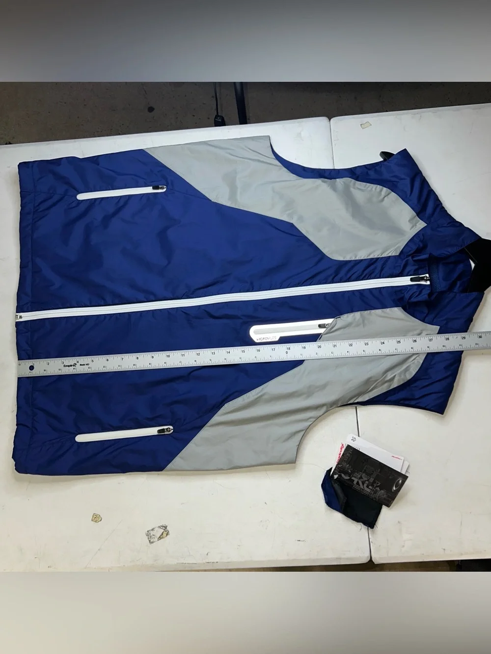 Vintage Y2K Oakley Don’t Get Wind Vest Mens Large Blue NWT Gorpcore